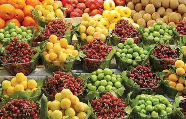 مقام مسئول : میوه میخرم اما نمی توانم تایید کنم گران است